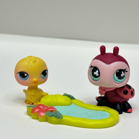 Littlest Pet Shop Other - Littlest Pet Shop Ladybug and Chick